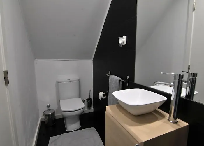 Διαμέρισμα Pied-a-terre Tram 28