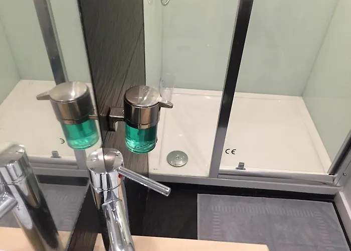 Διαμέρισμα Pied-a-terre Tram 28 *